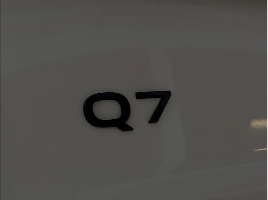 2025 Audi Q7 55 TFSI Premium Plus Sport Utility 4D