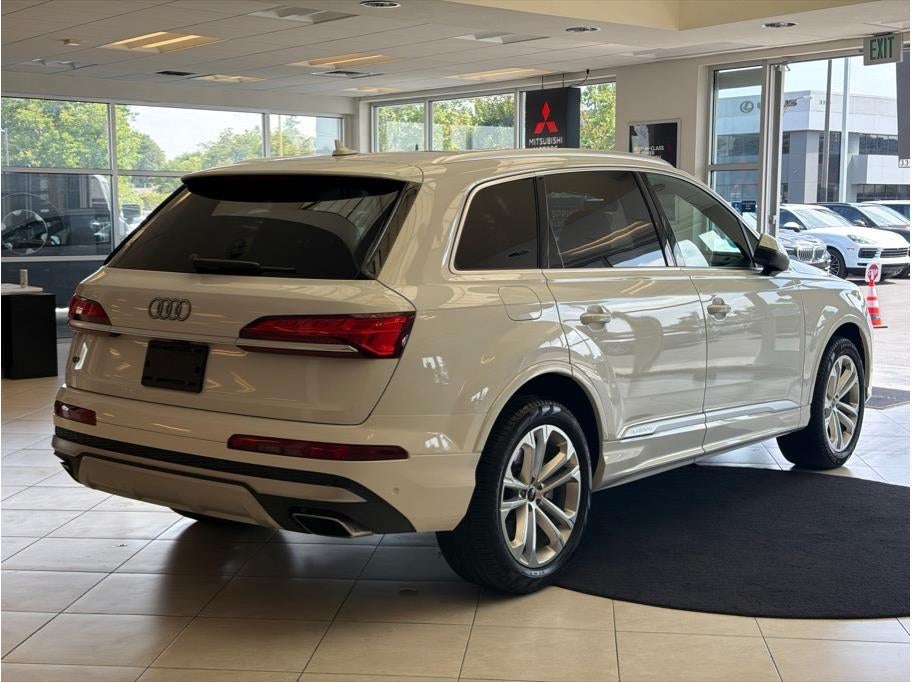2025 Audi Q7 55 TFSI Premium Plus Sport Utility 4D
