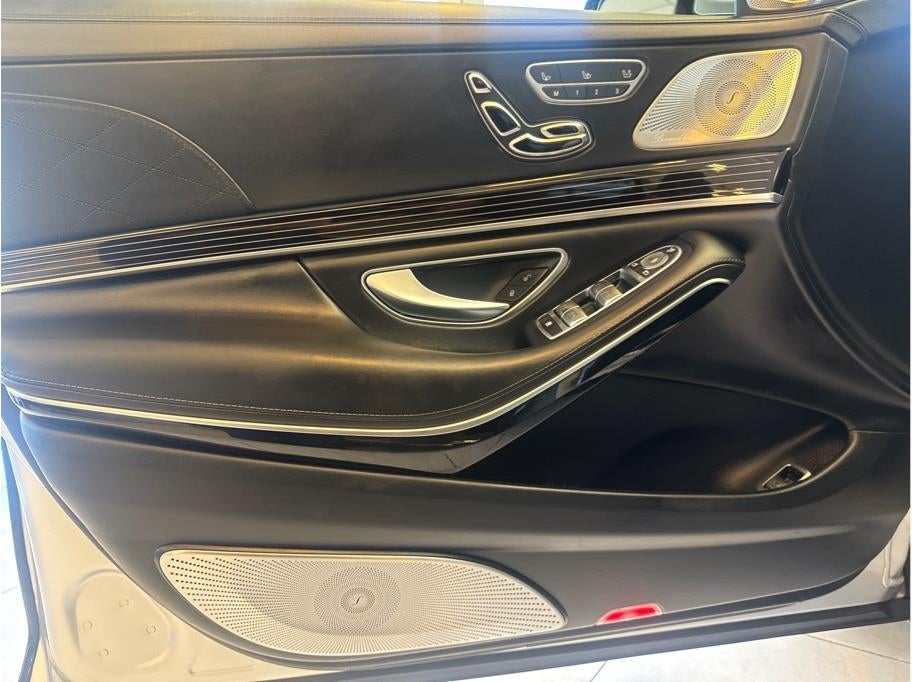2019 Mercedes-Benz Mercedes-Maybach S-Class S 560 4MATIC® Sedan 4D