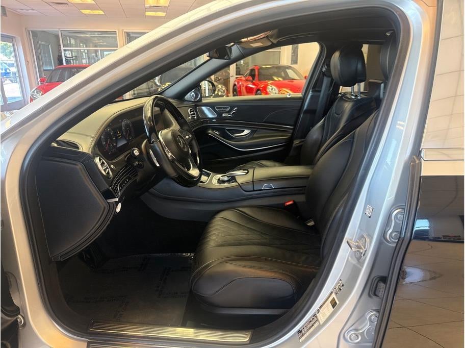 2019 Mercedes-Benz Mercedes-Maybach S-Class S 560 4MATIC® Sedan 4D