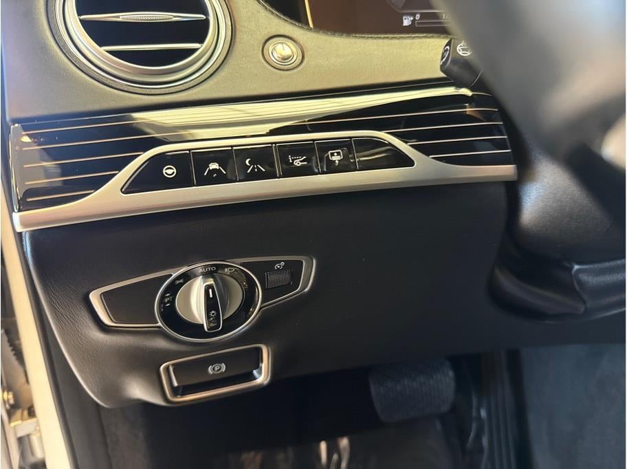 2019 Mercedes-Benz Mercedes-Maybach S-Class S 560 4MATIC® Sedan 4D