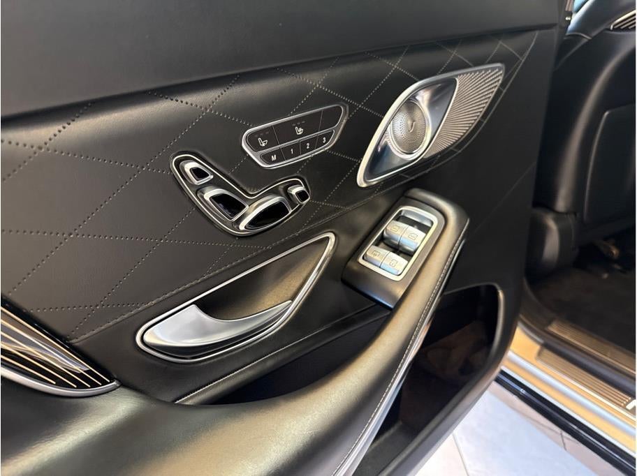 2019 Mercedes-Benz Mercedes-Maybach S-Class S 560 4MATIC® Sedan 4D