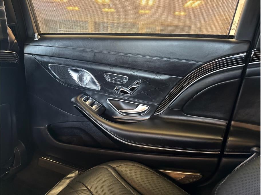 2019 Mercedes-Benz Mercedes-Maybach S-Class S 560 4MATIC® Sedan 4D