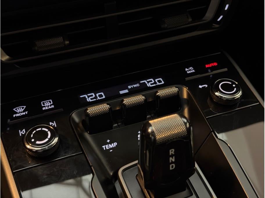 2020 Porsche 911 Carrera Coupe 2D