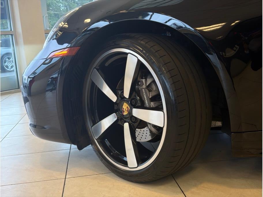 2020 Porsche 911 Carrera Coupe 2D