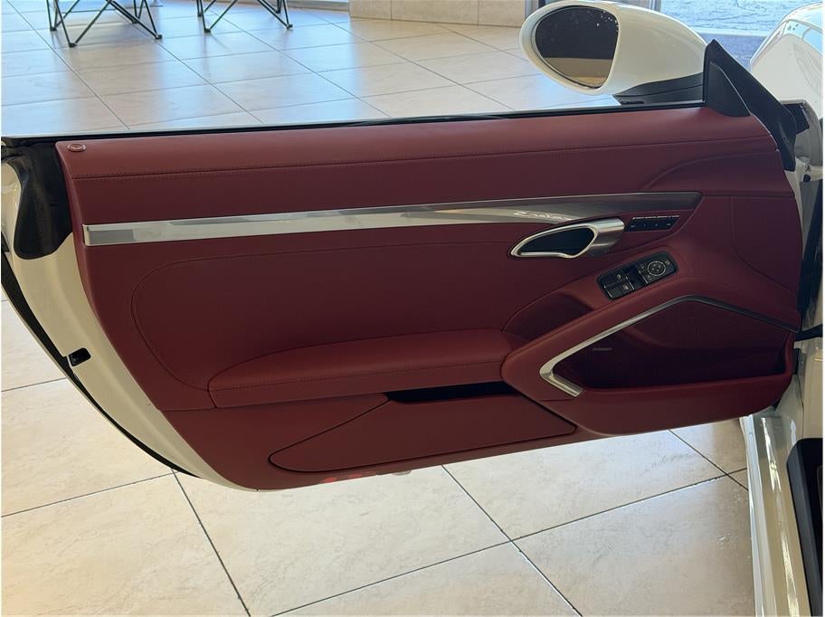2024 Porsche 718 Boxster S Roadster 2D
