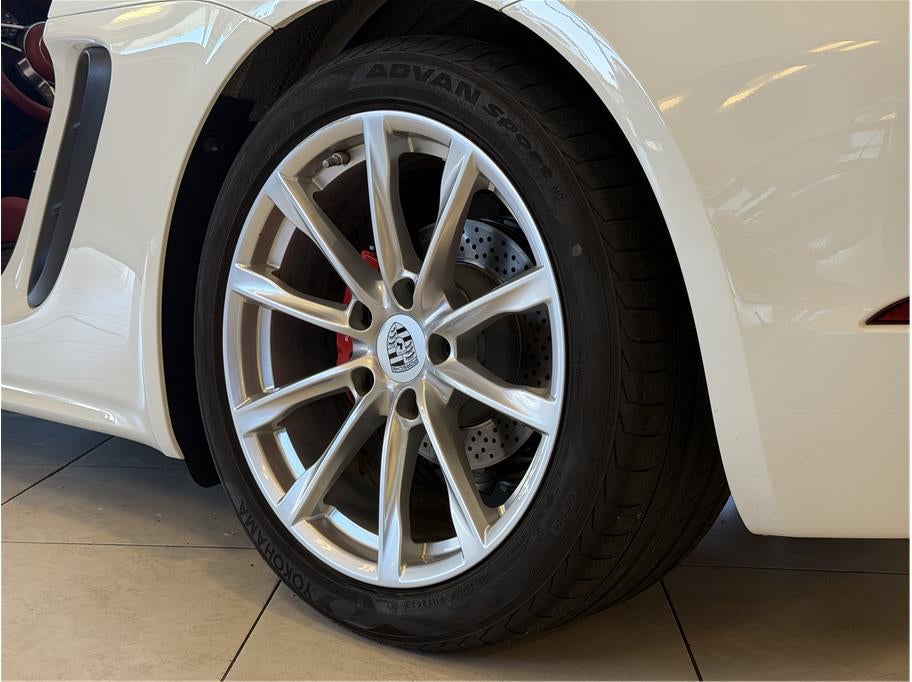 2024 Porsche 718 Boxster S Roadster 2D