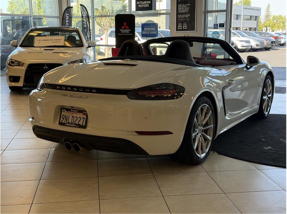 2024 Porsche 718 Boxster S Roadster 2D