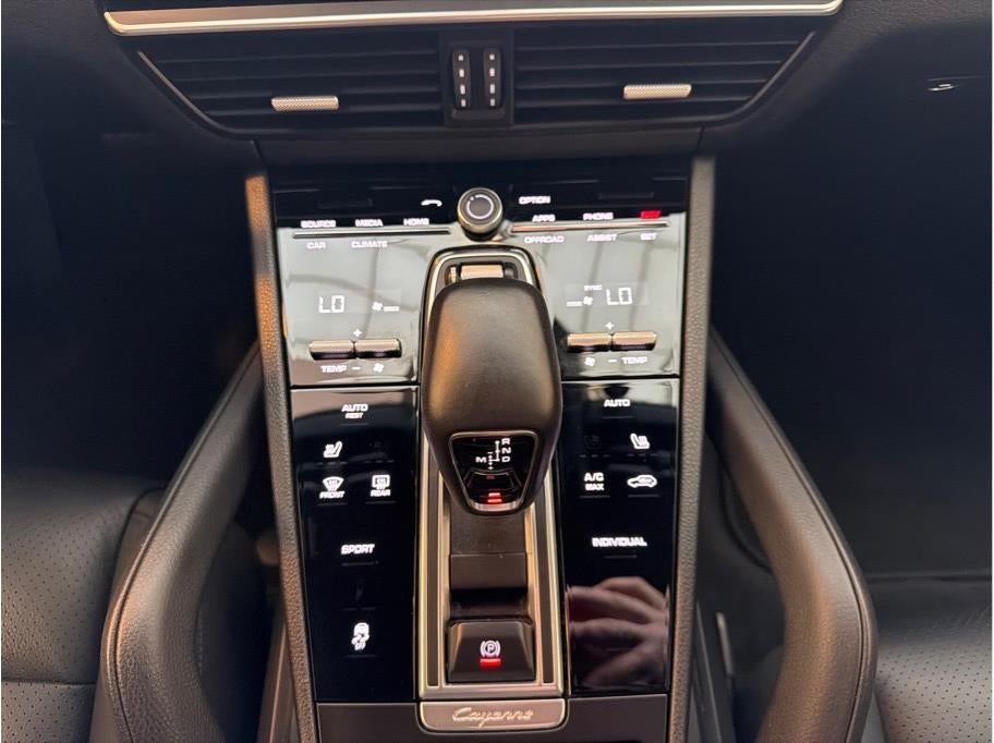 2020 Porsche Cayenne Sport Utility 4D