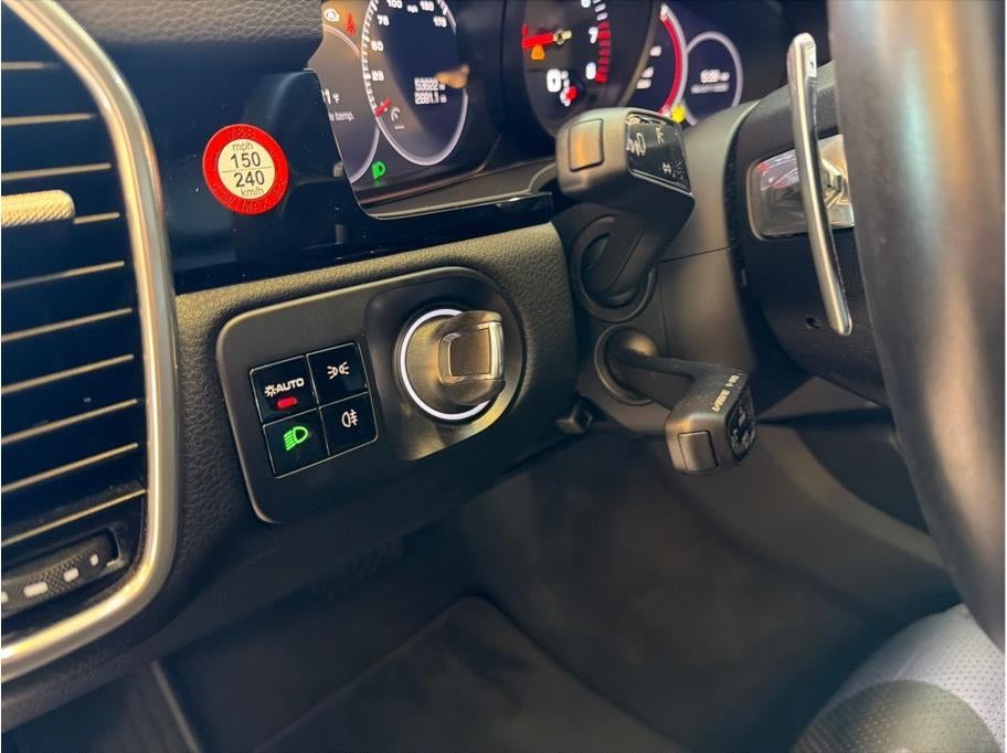 2020 Porsche Cayenne Sport Utility 4D