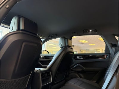 2020 Porsche Cayenne Sport Utility 4D