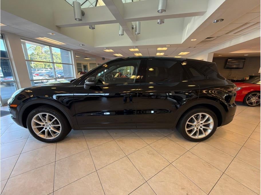 2020 Porsche Cayenne Sport Utility 4D