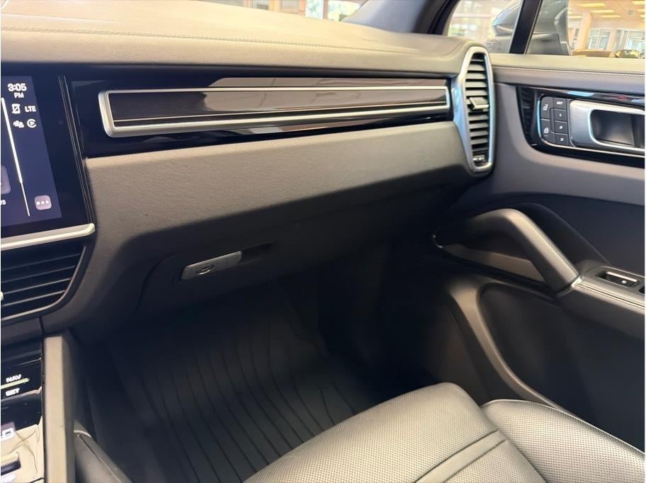 2023 Porsche Cayenne Sport Utility 4D