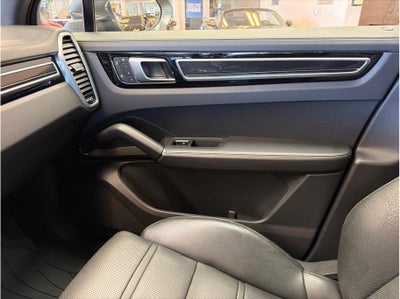 2023 Porsche Cayenne Sport Utility 4D