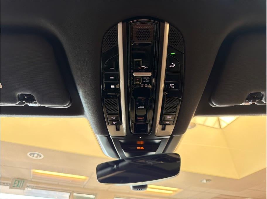 2023 Porsche Cayenne Sport Utility 4D