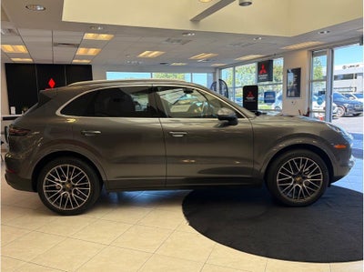 2023 Porsche Cayenne Sport Utility 4D