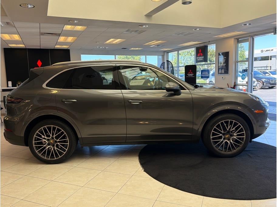 2023 Porsche Cayenne Sport Utility 4D