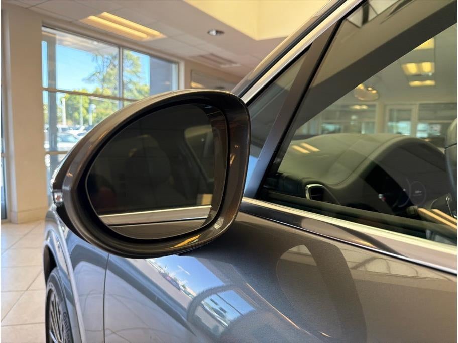 2023 Porsche Cayenne Sport Utility 4D