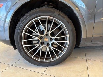 2023 Porsche Cayenne Sport Utility 4D
