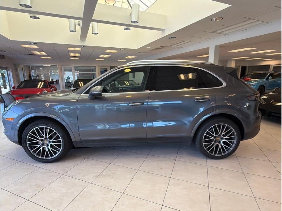 2023 Porsche Cayenne Sport Utility 4D