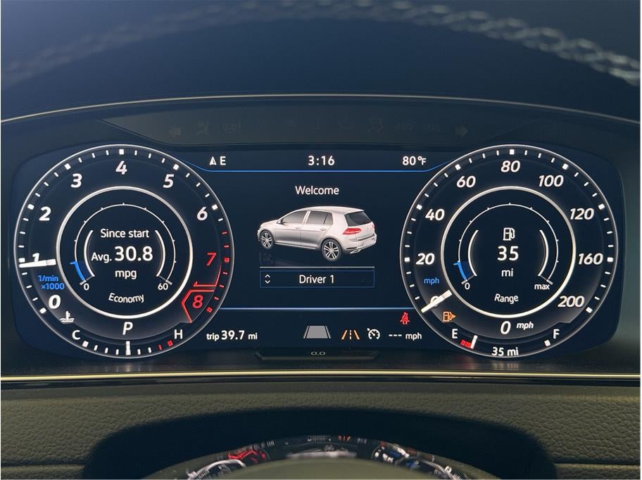 2018 Volkswagen Golf R Hatchback Sedan 4D