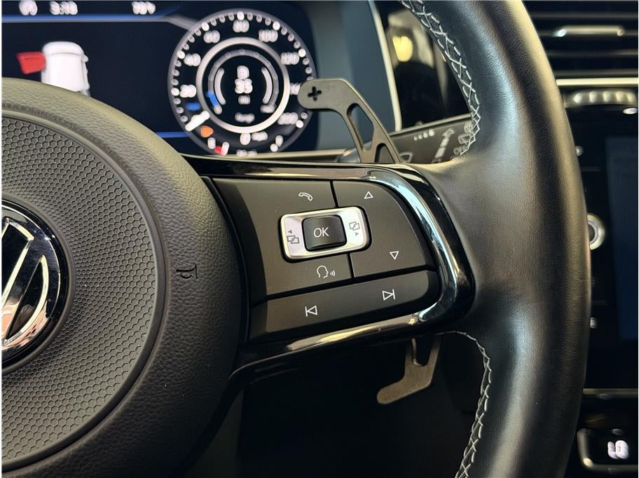 2018 Volkswagen Golf R Hatchback Sedan 4D