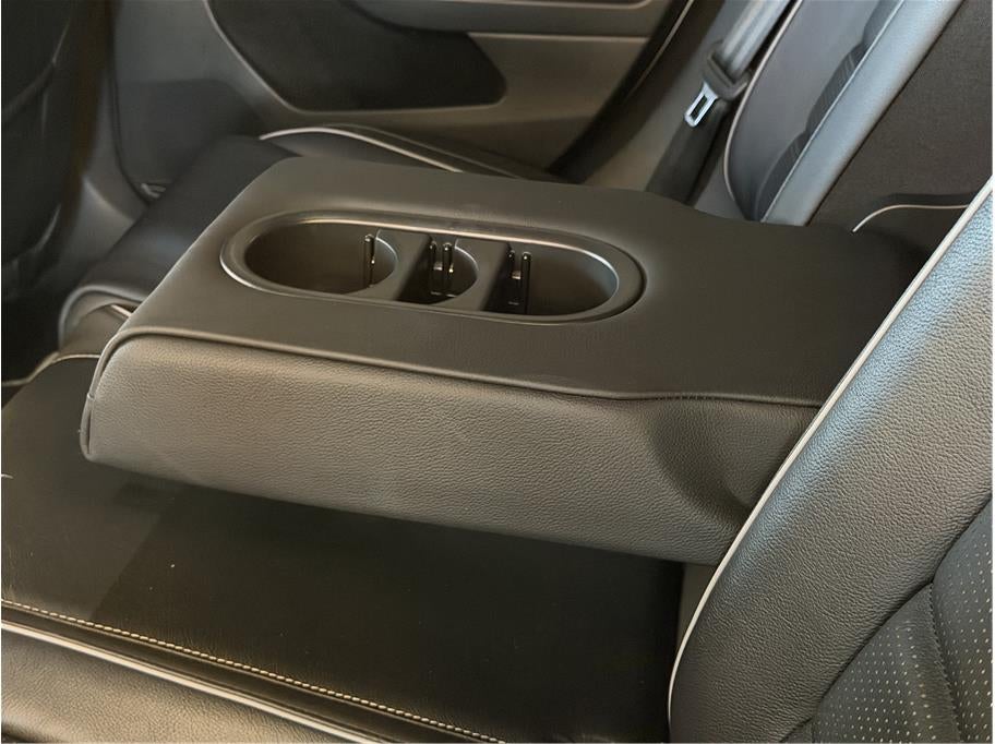 2018 Volkswagen Golf R Hatchback Sedan 4D