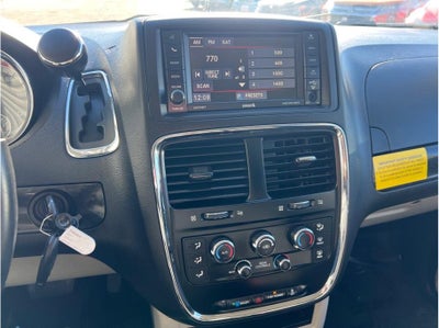 2017 Dodge Grand Caravan Passenger SE Minivan 4D