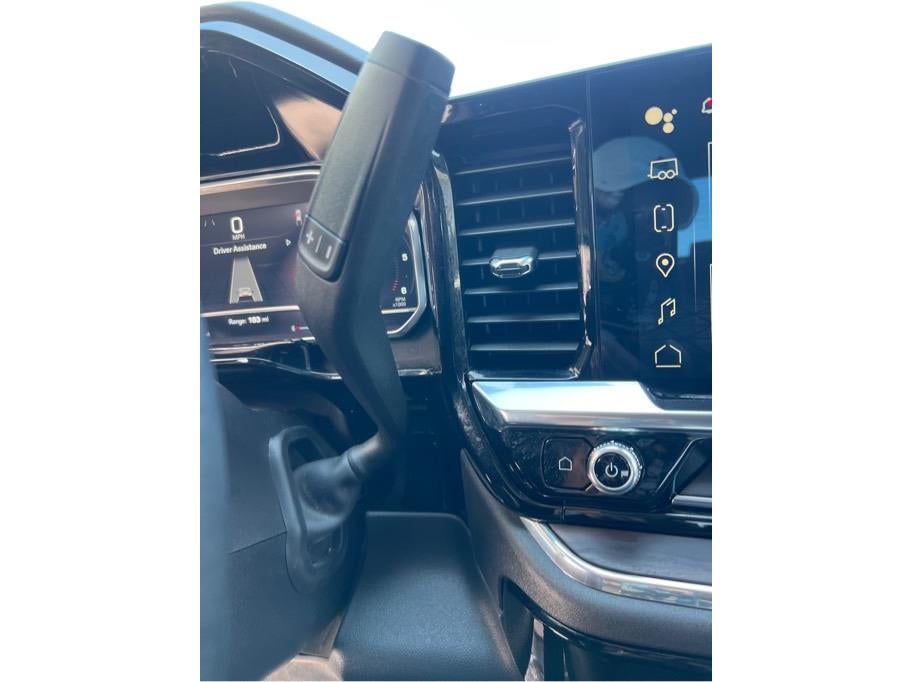 2024 GMC Sierra 1500 Crew Cab SLT Pickup 4D 5 3/4 ft