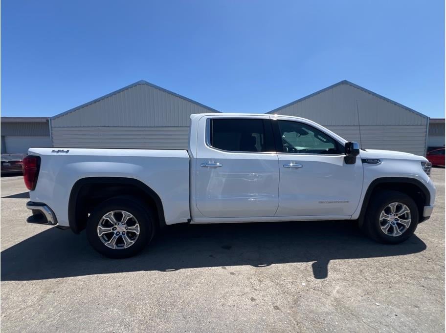 2024 GMC Sierra 1500 Crew Cab SLT Pickup 4D 5 3/4 ft