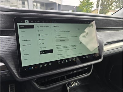 2024 Rivian R1S Quad Large Sport Utility 4D