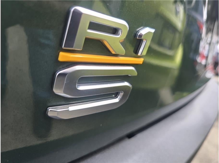 2024 Rivian R1S Quad Large Sport Utility 4D
