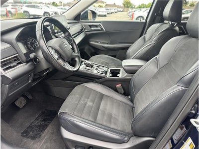 2024 Mitsubishi Outlander SE Sport Utility 4D