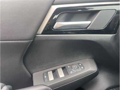2026 Mitsubishi Outlander LE