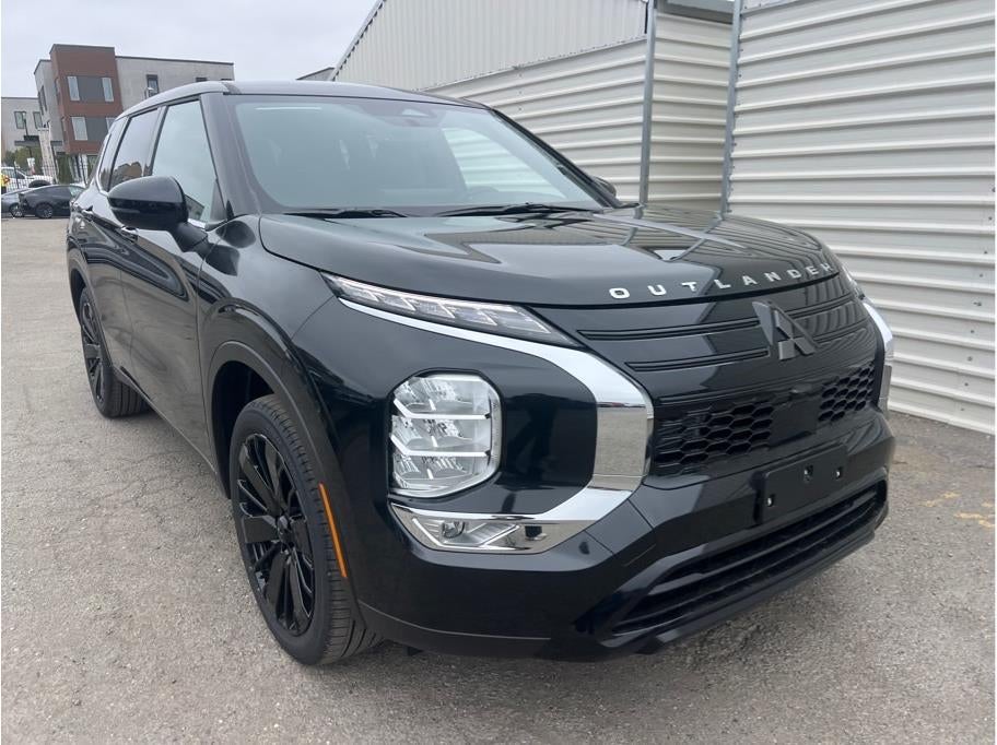 2026 Mitsubishi Outlander LE