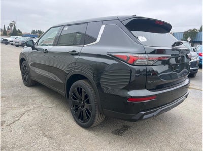 2026 Mitsubishi Outlander LE