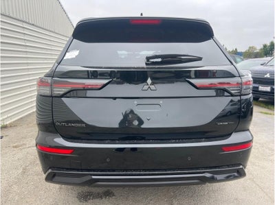 2026 Mitsubishi Outlander LE