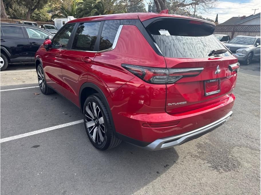 2026 Mitsubishi Outlander SE