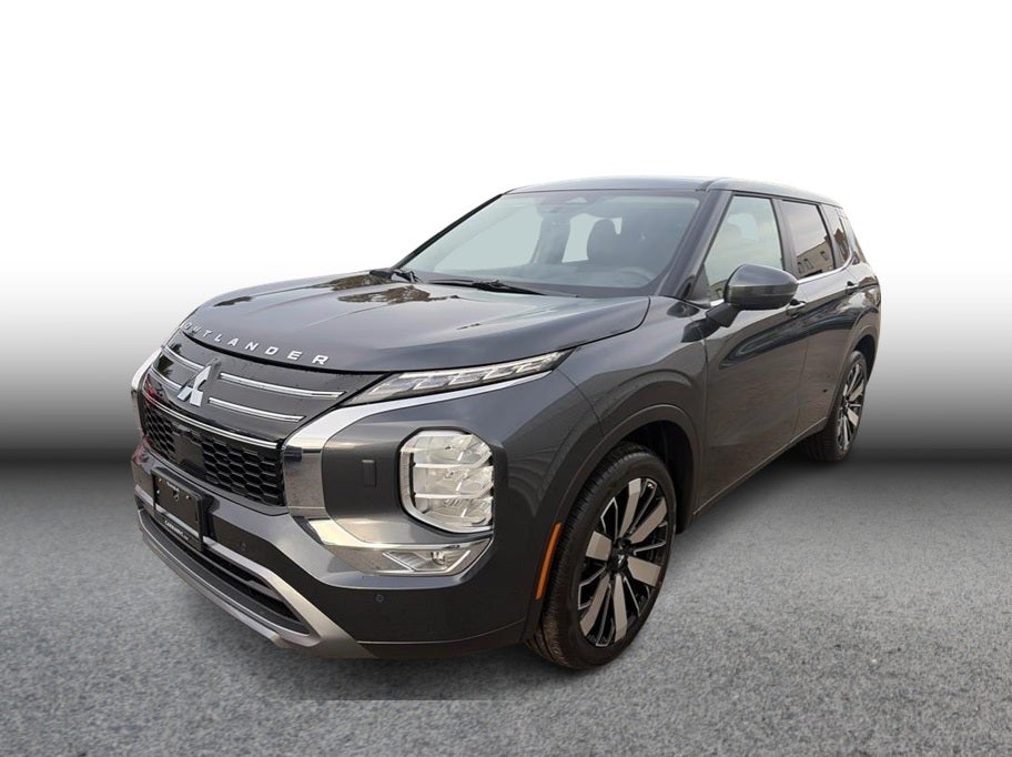 2025 Mitsubishi Outlander SE Sport Utility 4D