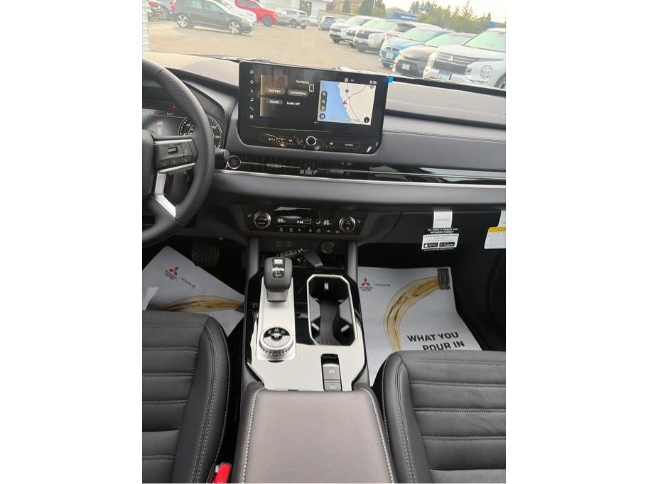 2025 Mitsubishi Outlander SE Sport Utility 4D