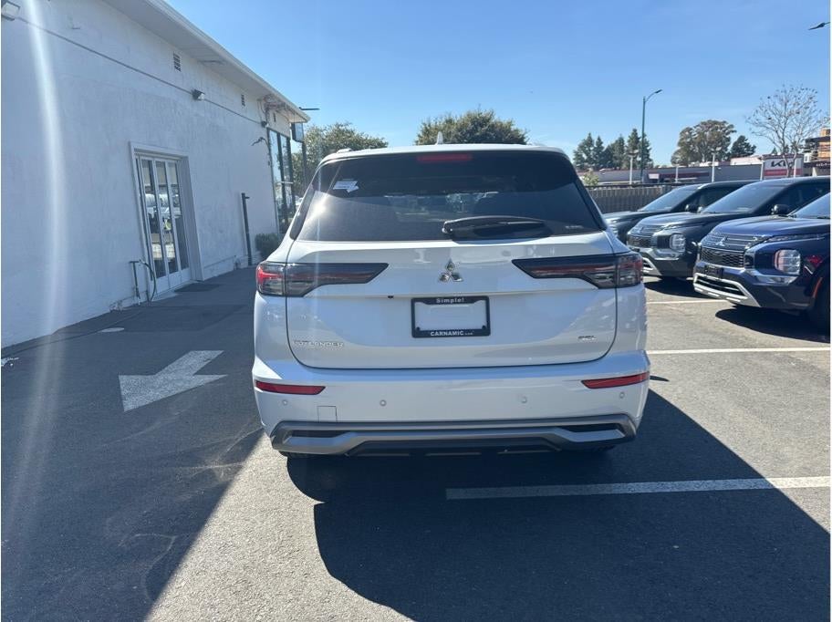 2025 Mitsubishi Outlander SEL Sport Utility 4D