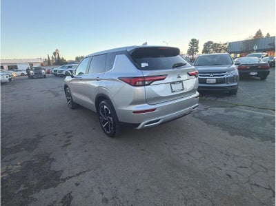 2025 Mitsubishi Outlander PHEV SE Tech Package