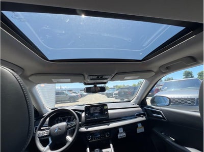2025 Mitsubishi Outlander PHEV SE Sport Utility 4D