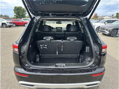 2024 Mitsubishi Outlander PHEV SE Sport Utility 4D