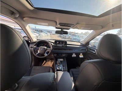 2025 Mitsubishi Outlander PHEV SE Tech Package