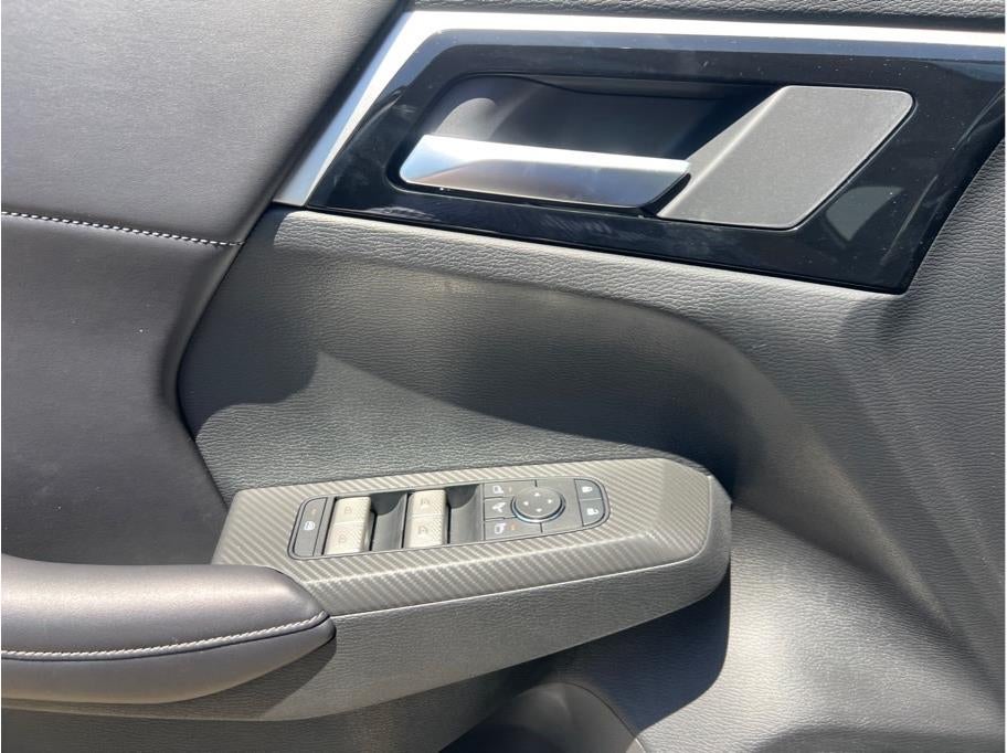 2025 Mitsubishi Outlander PHEV SE Sport Utility 4D