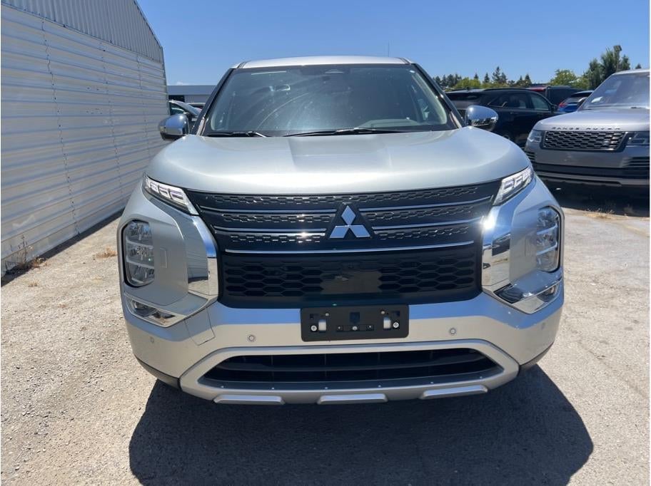 2025 Mitsubishi Outlander PHEV SE Sport Utility 4D