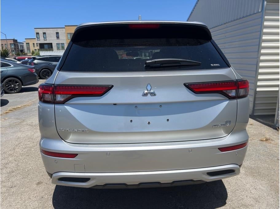 2025 Mitsubishi Outlander PHEV SE Sport Utility 4D