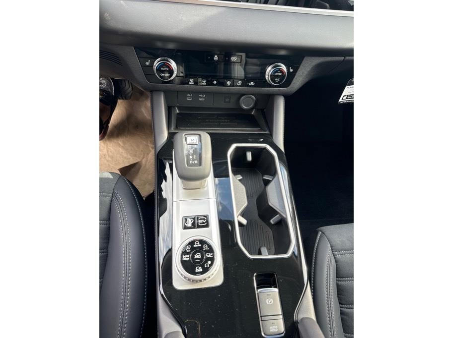 2026 Mitsubishi Outlander PHEV SE