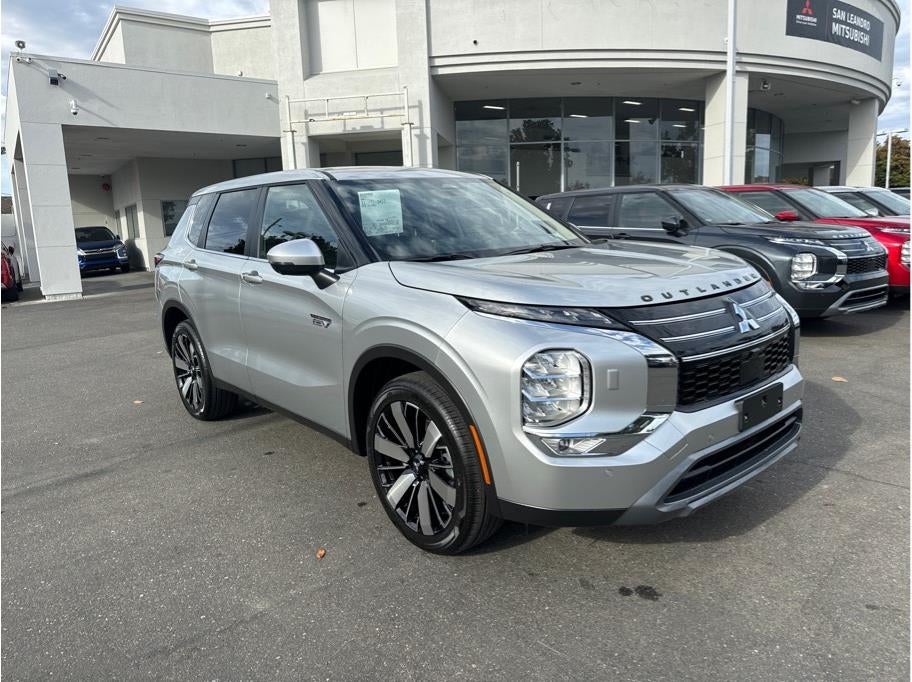 2026 Mitsubishi Outlander PHEV SE